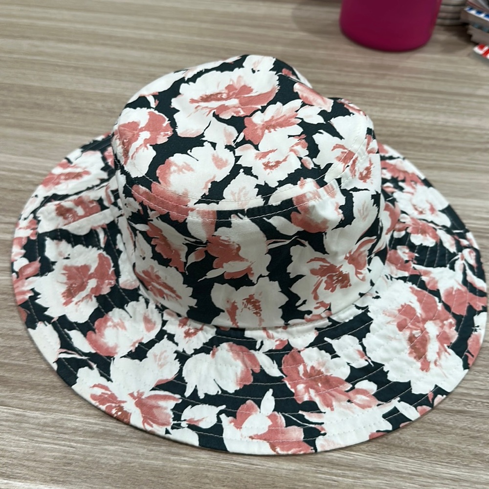 A&F Bucket Hat